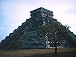 chichen itza mayan ruins